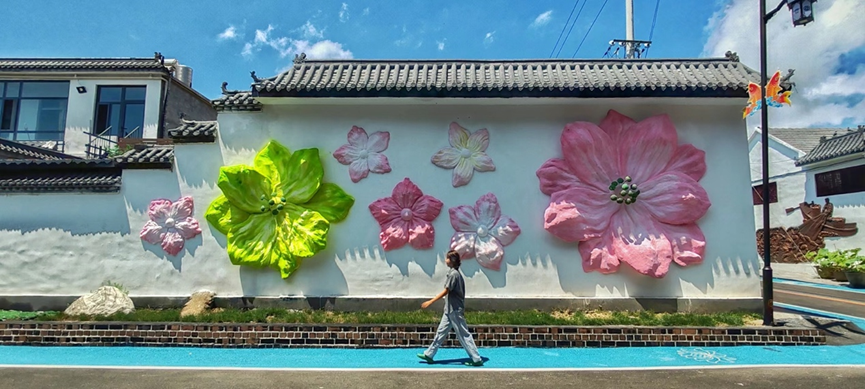 实！这片湿地打开夏日度假新方式pg电子“误入藕花深处”照进现(图2)